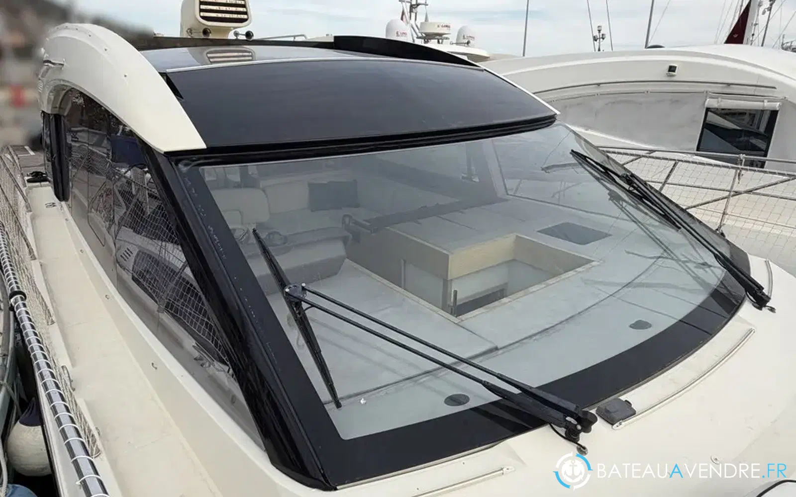 slider 2 Beneteau Monte Carlo 5 S