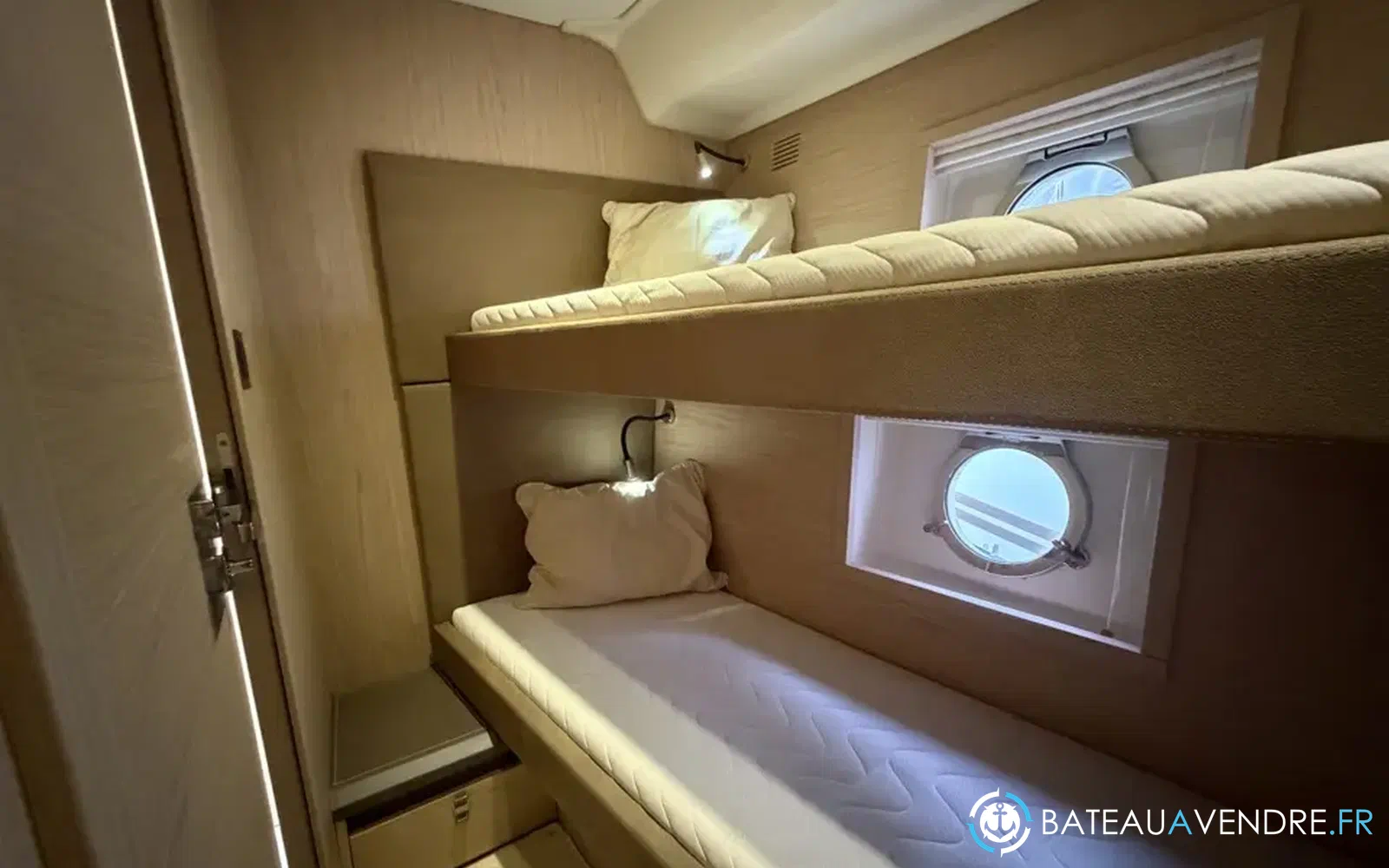 slider 35 Beneteau Monte Carlo 5 S