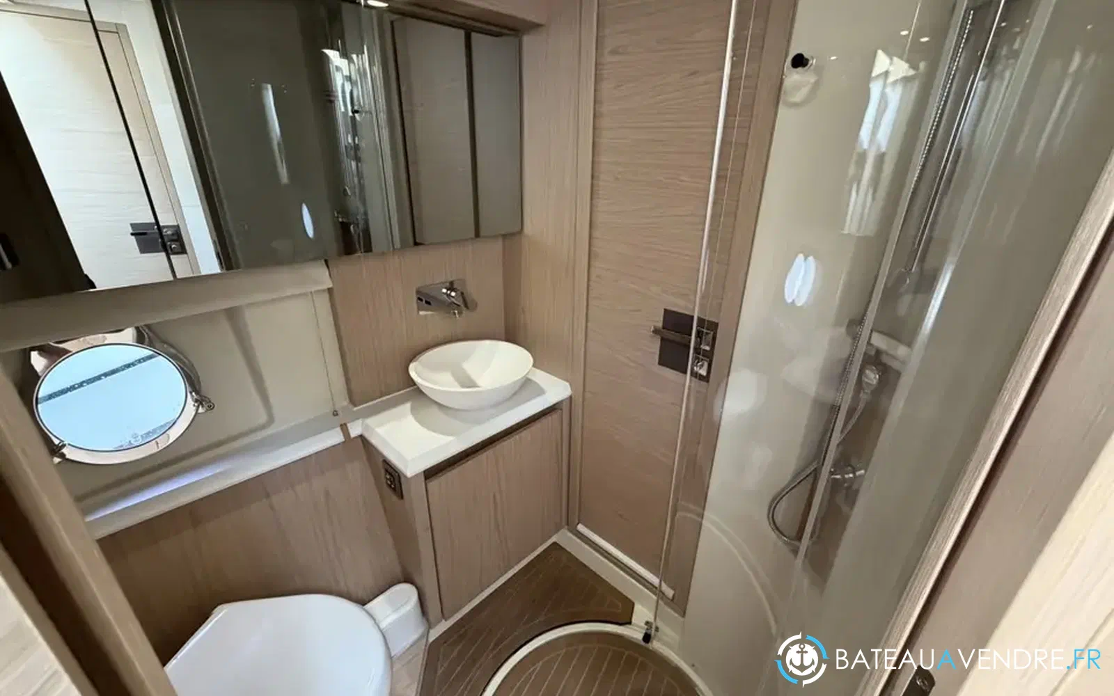slider 42 Beneteau Monte Carlo 5 S