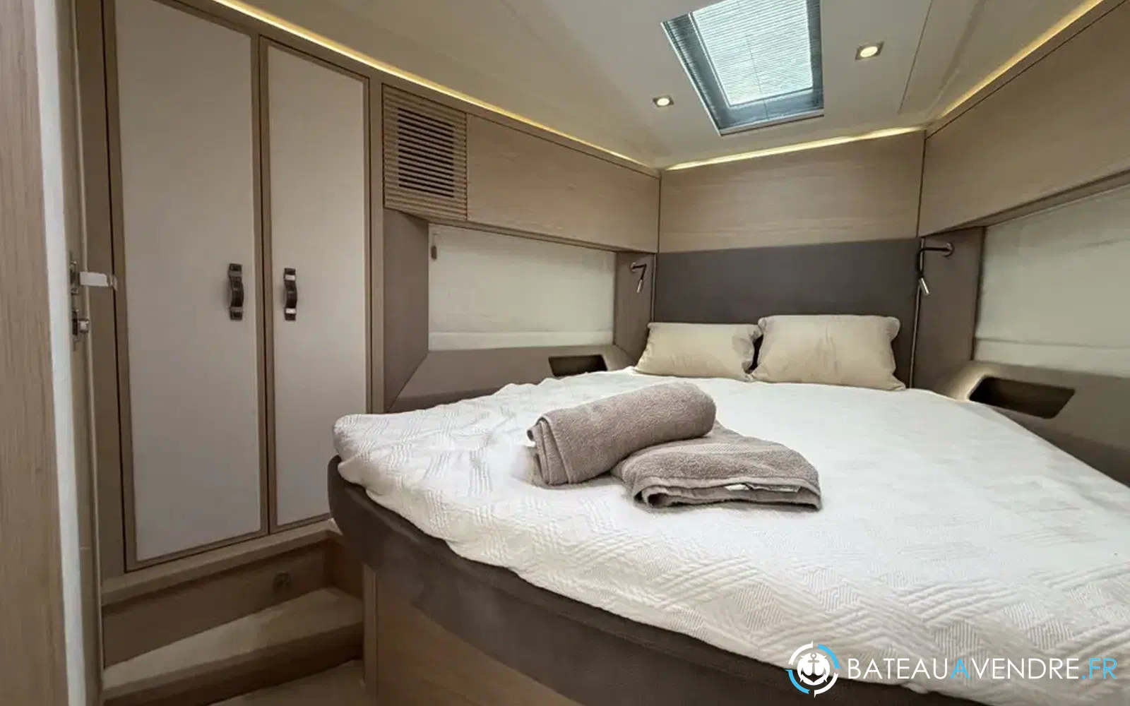 slider 44 Beneteau Monte Carlo 5 S