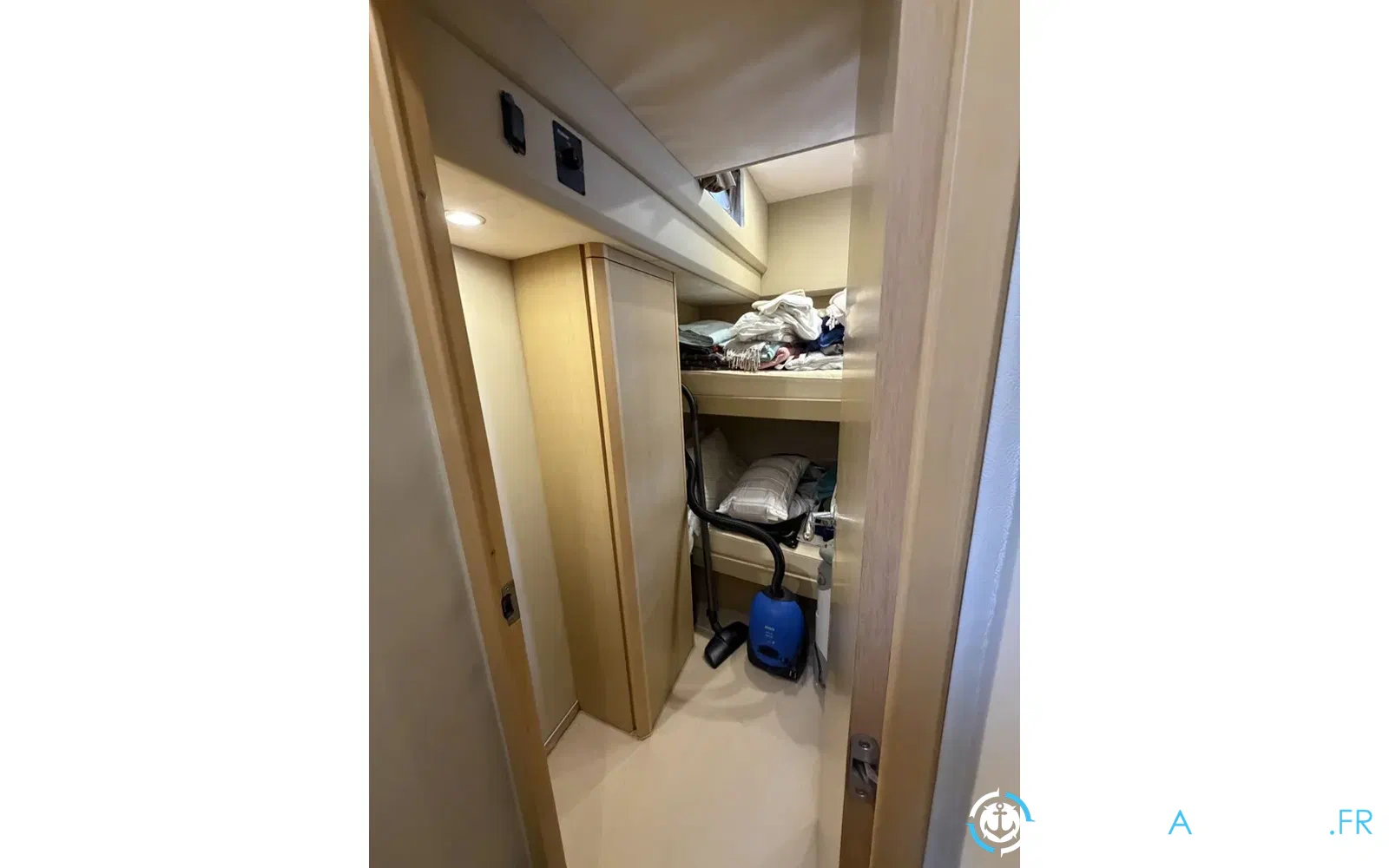 slider 48 Princess V53