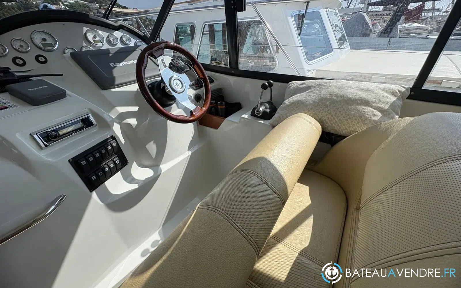slider 13 Beneteau Antares 36 Classic