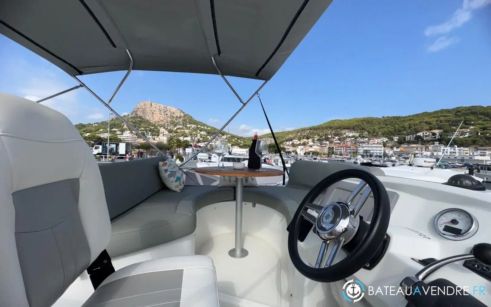 slider 7 Beneteau Antares 36 Classic