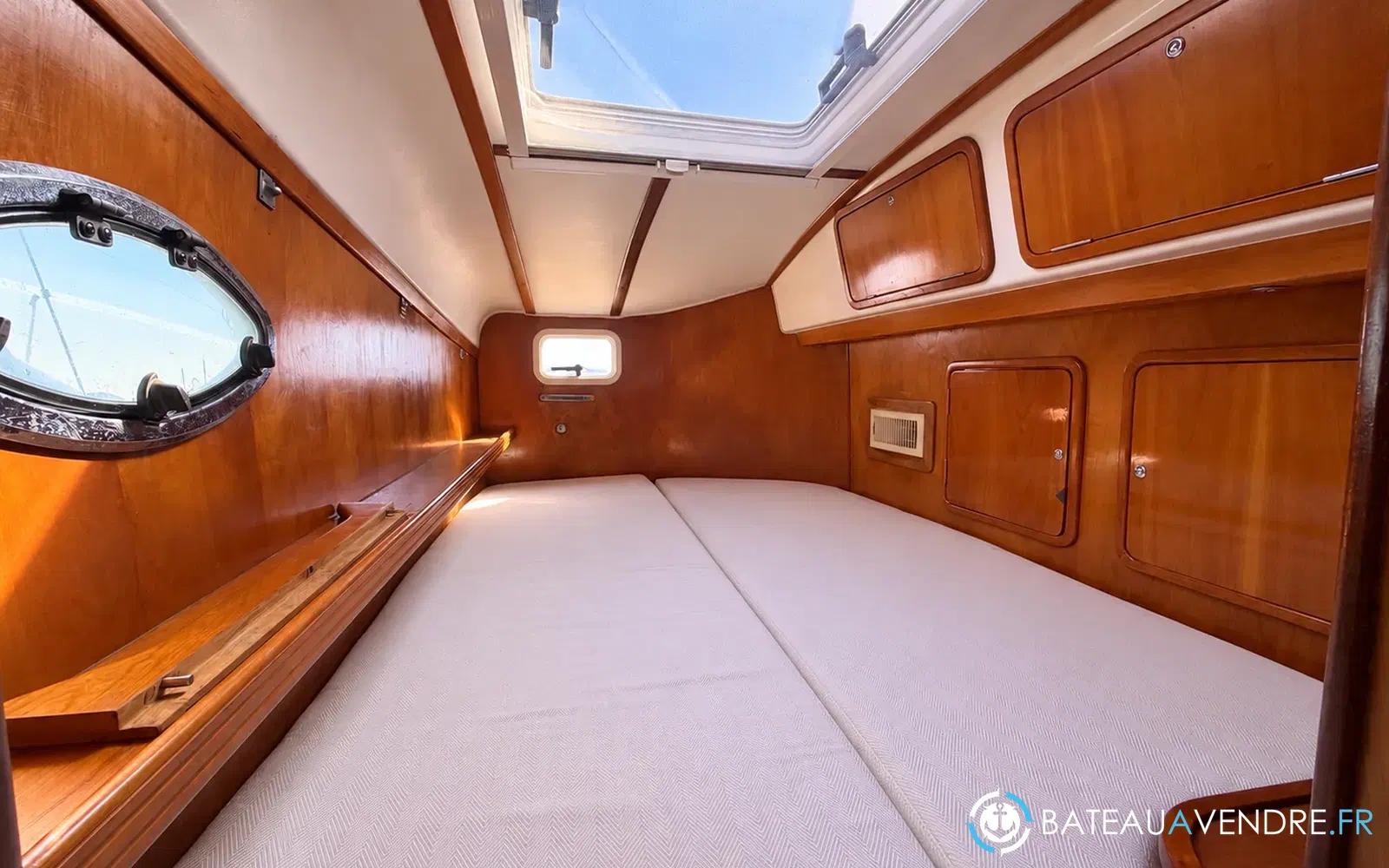 slider 22 Charter Cats Prowler 48