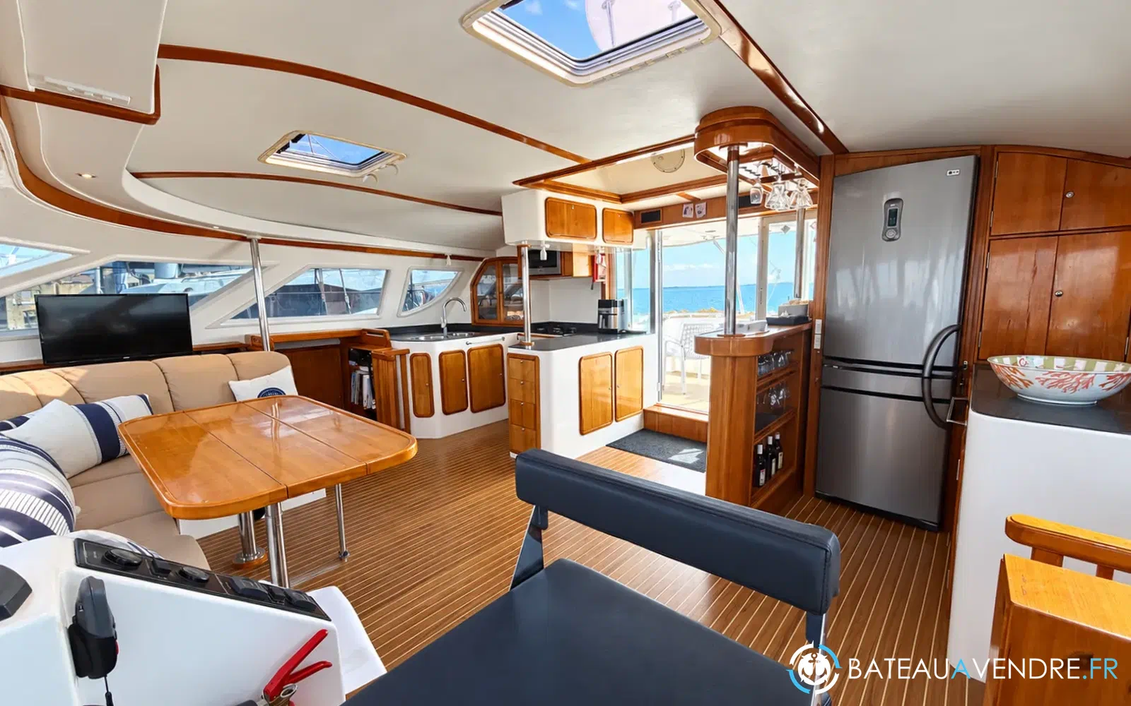 slider 14 Charter Cats Prowler 48