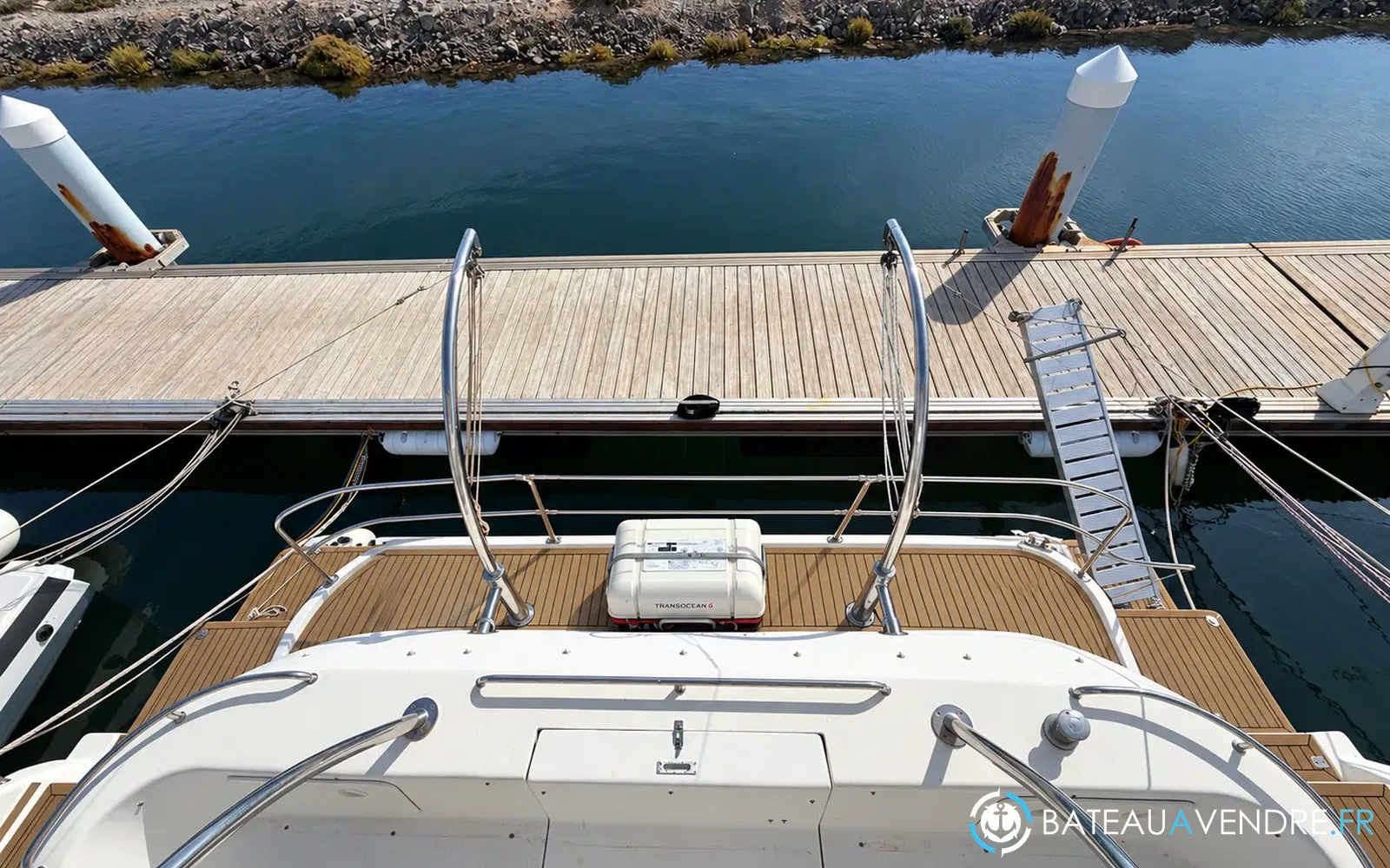 slider 31 Charter Cats Prowler 48