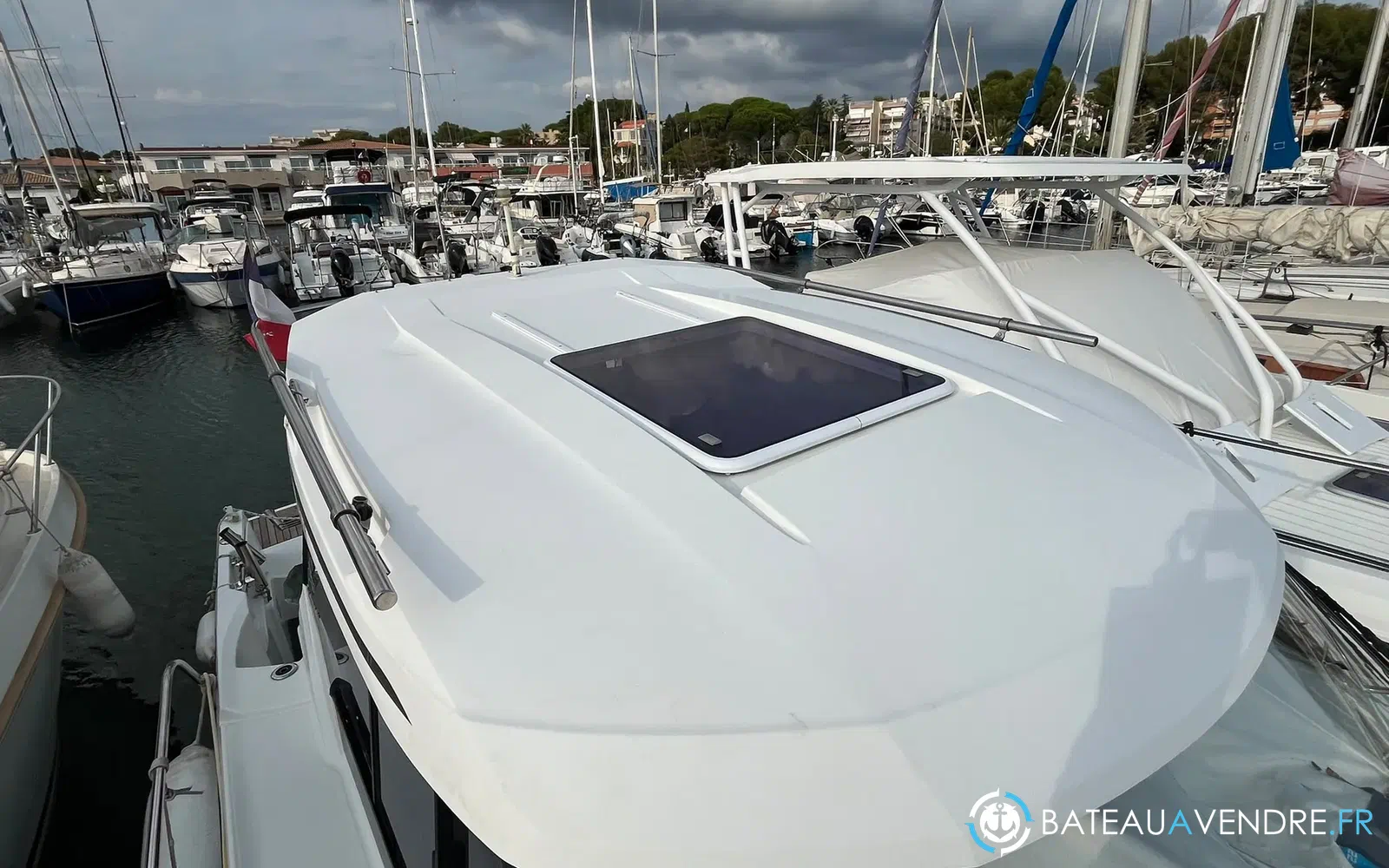 slider 6 Jeanneau Merry Fisher 795