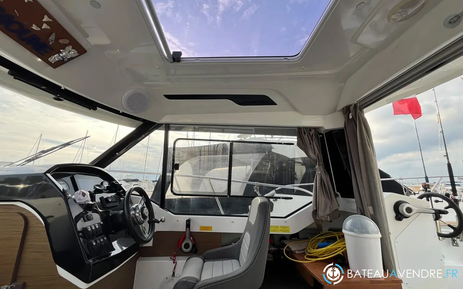slider 21 Jeanneau Merry Fisher 795
