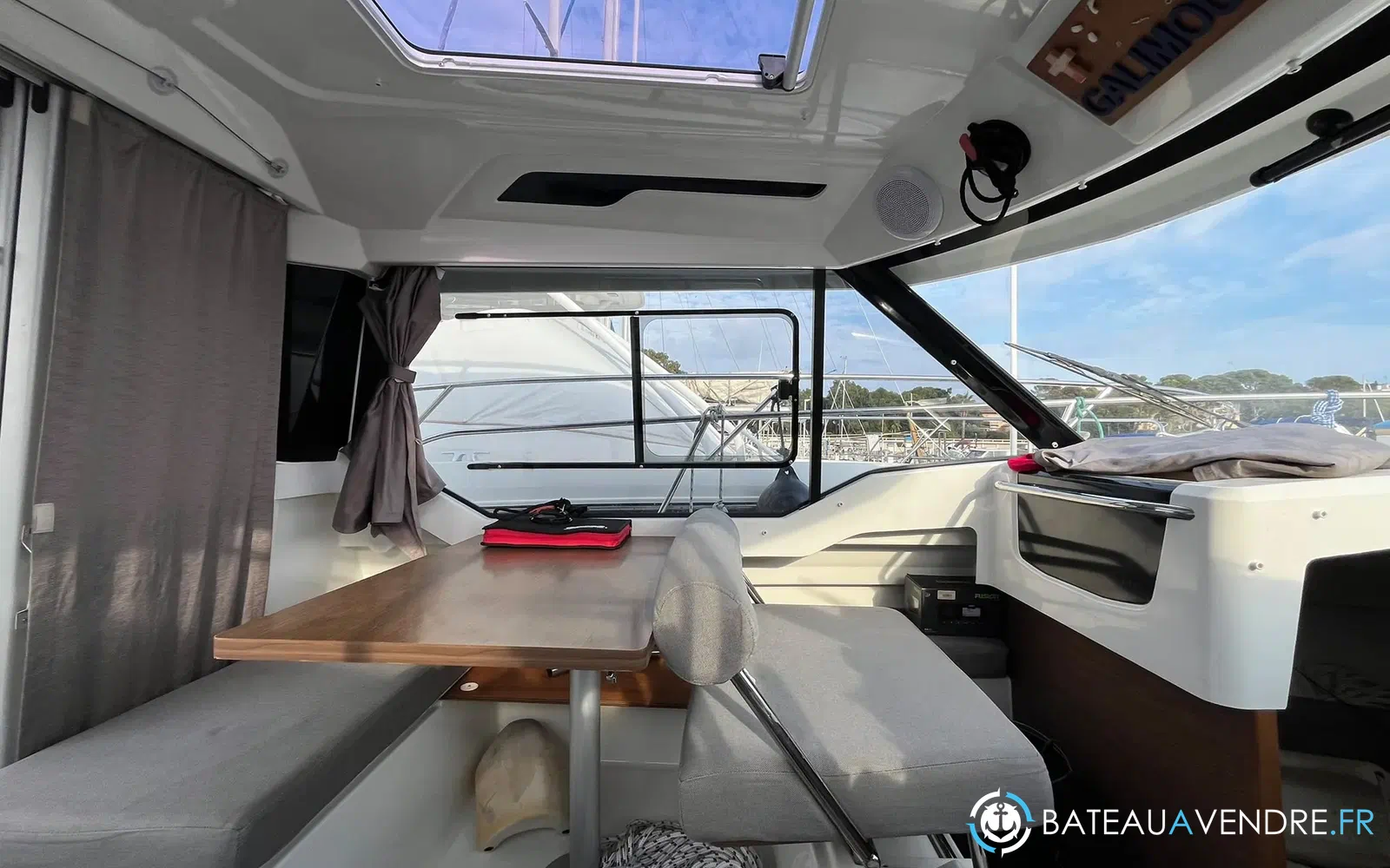 slider 18 Jeanneau Merry Fisher 795