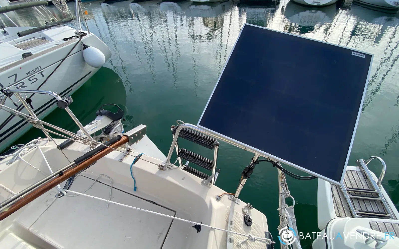 slider 8 Beneteau First 22