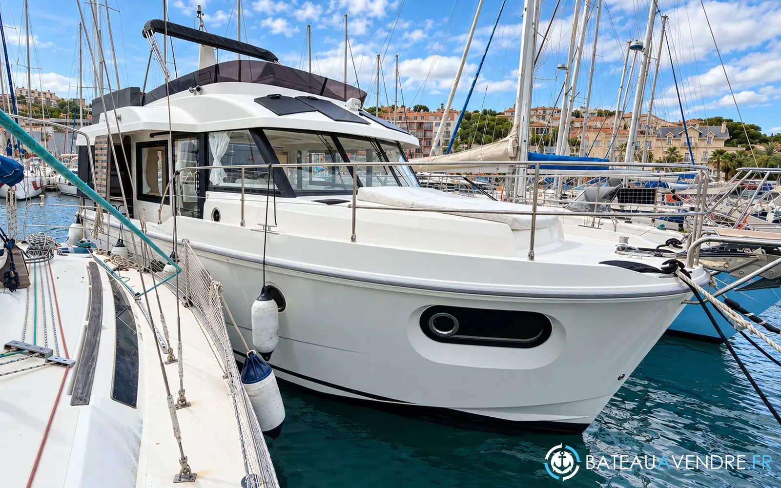slider 0 Beneteau Swift Trawler 41 Fly