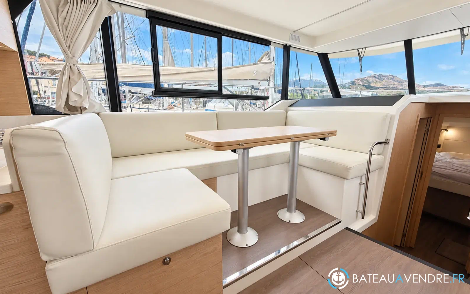 slider 9 Beneteau Swift Trawler 41 Fly