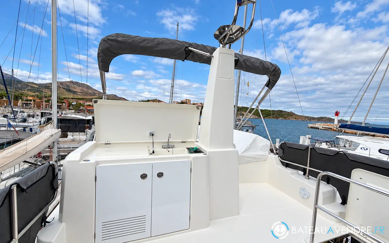 slider 6 Beneteau Swift Trawler 41 Fly