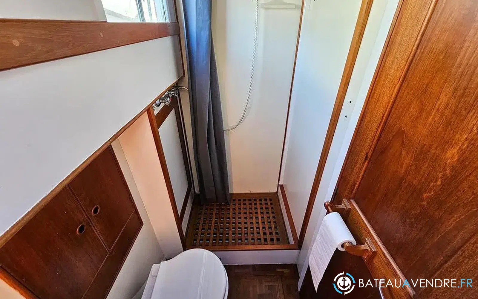 slider 12 Grand Banks 42 Europa