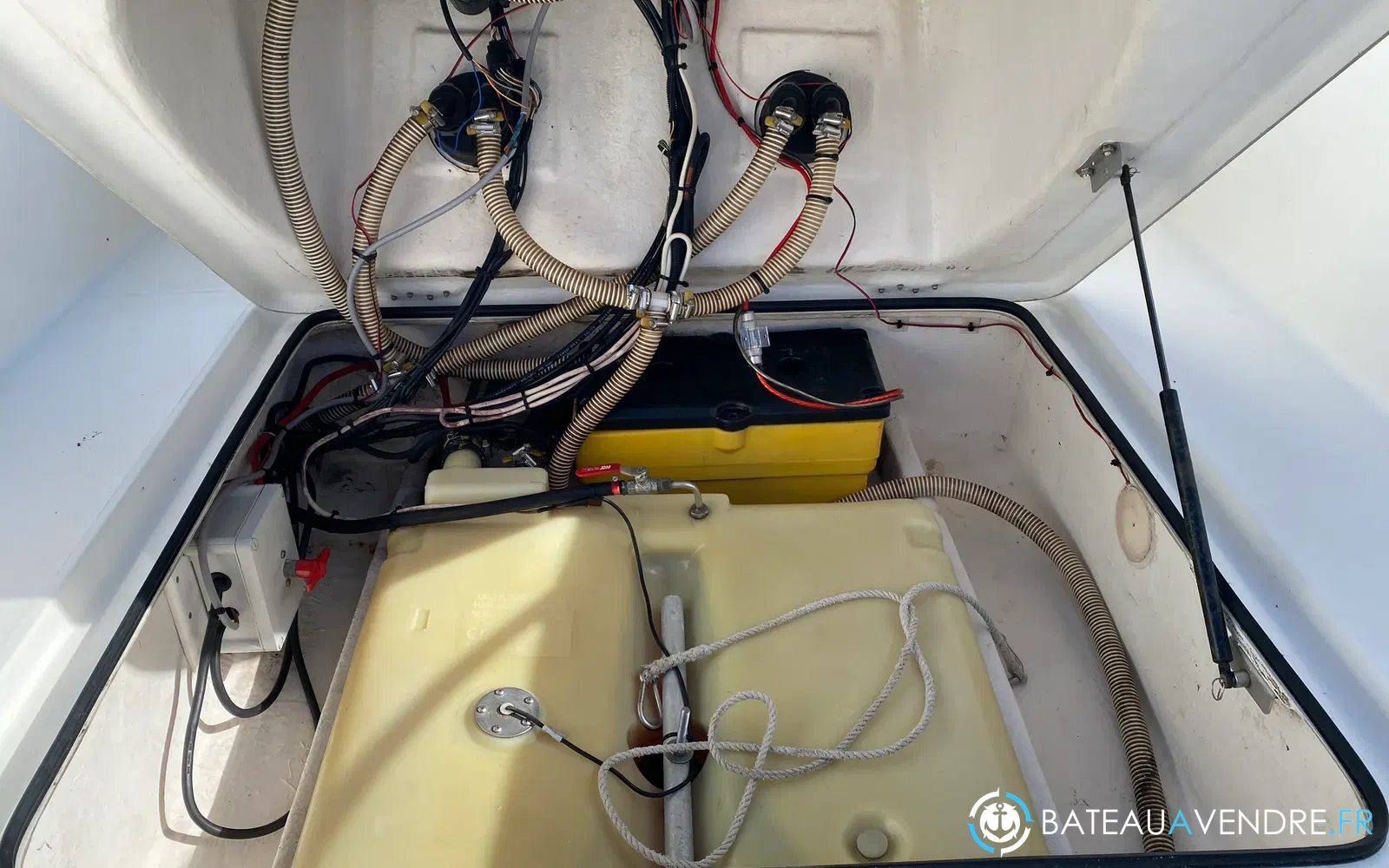 slider 4 Beneteau Flyer 500 Open