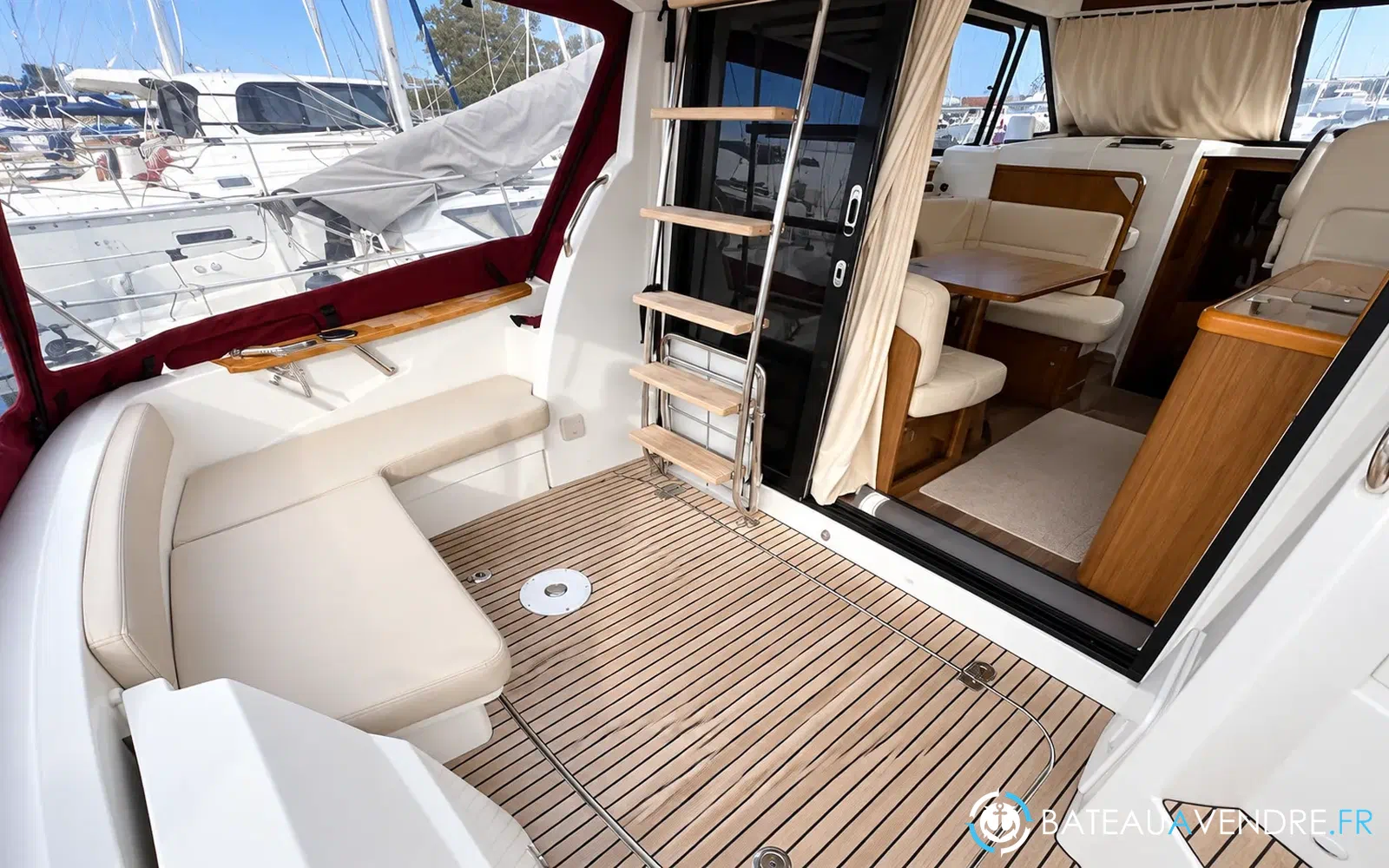 slider 8 Beneteau Antares 30