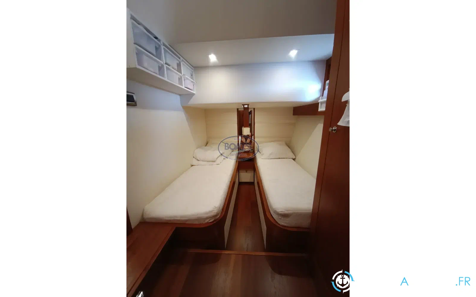 slider 12 Queens Yachts 62