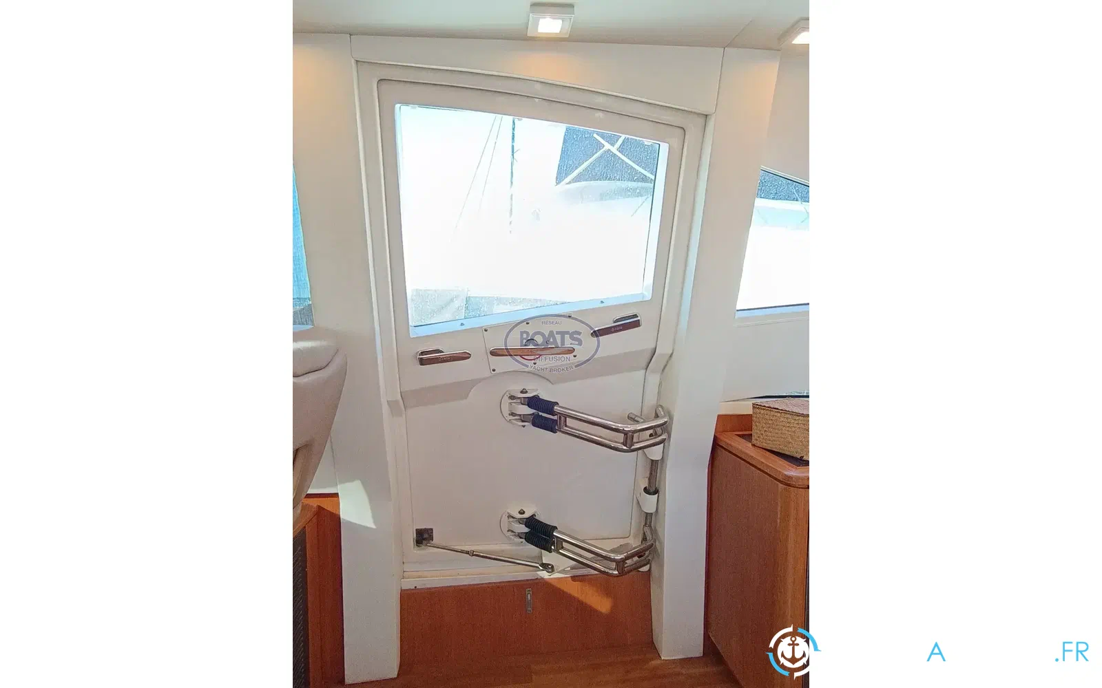 slider 14 Queens Yachts 62