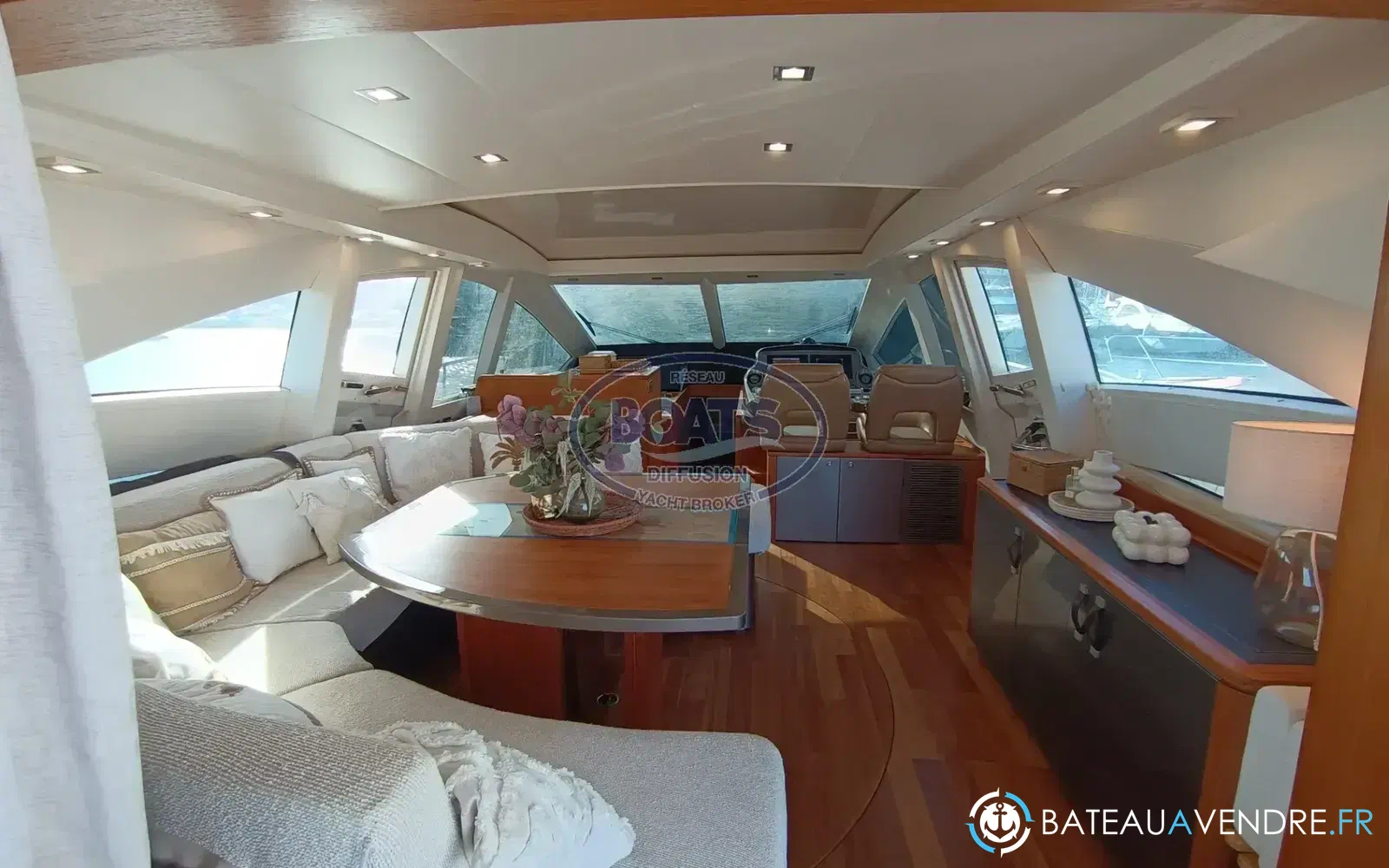 slider 2 Queens Yachts 62
