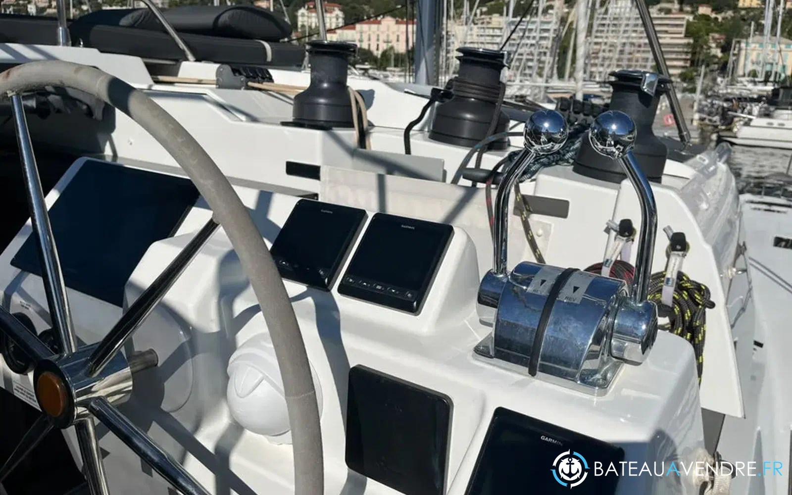 slider 14 Fountaine Pajot Aura 51