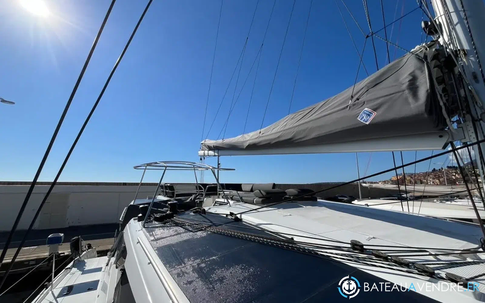 slider 18 Fountaine Pajot Aura 51
