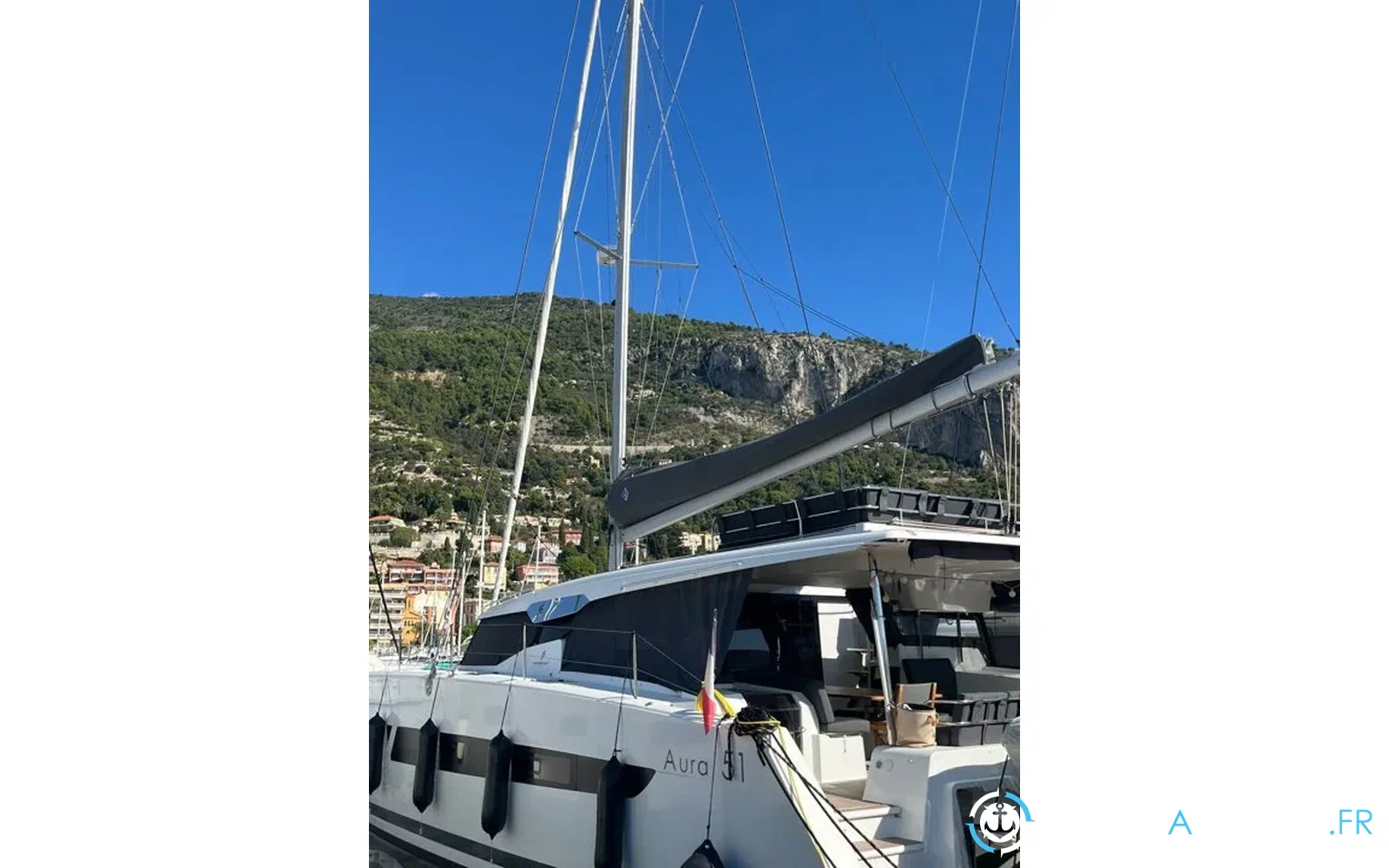 slider 21 Fountaine Pajot Aura 51
