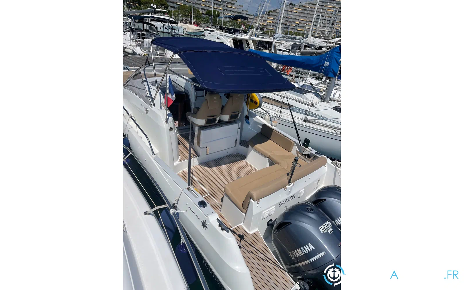 slider 4 Jeanneau Cap Camarat 8.5 WA