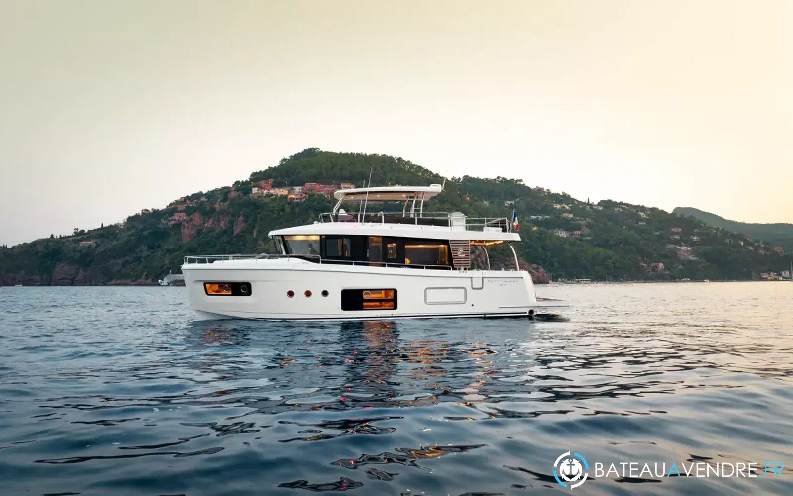 slider 1 Beneteau Swift Trawler 54