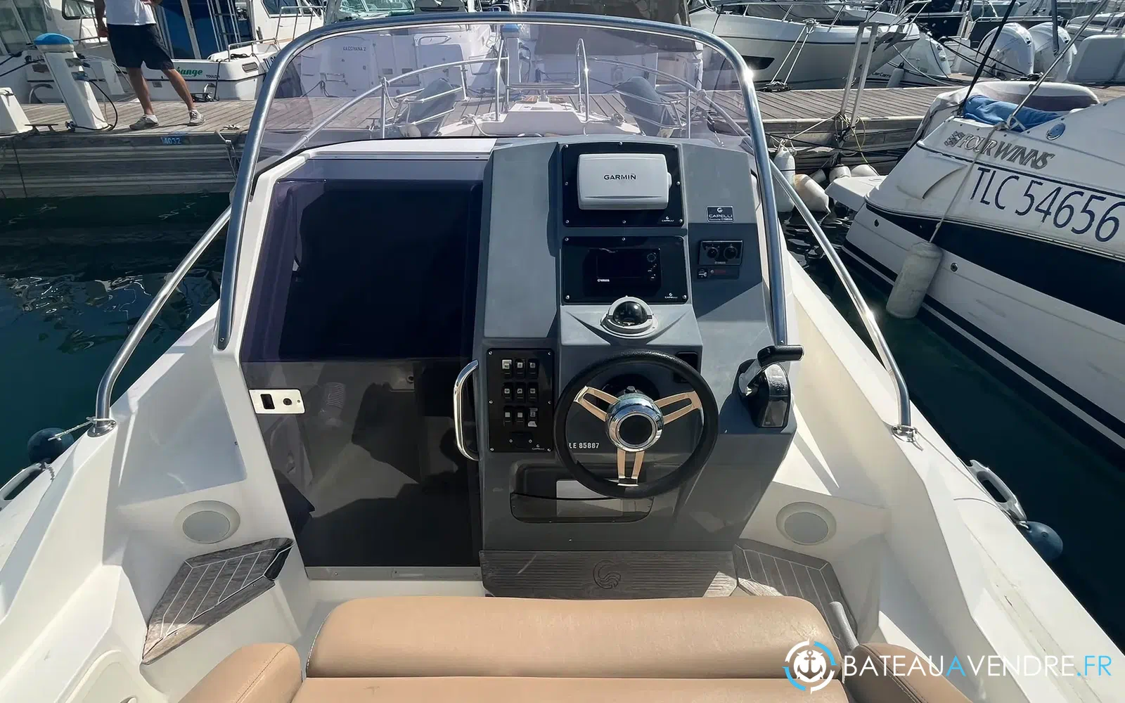 slider 11 Capelli Tempest 850 WA