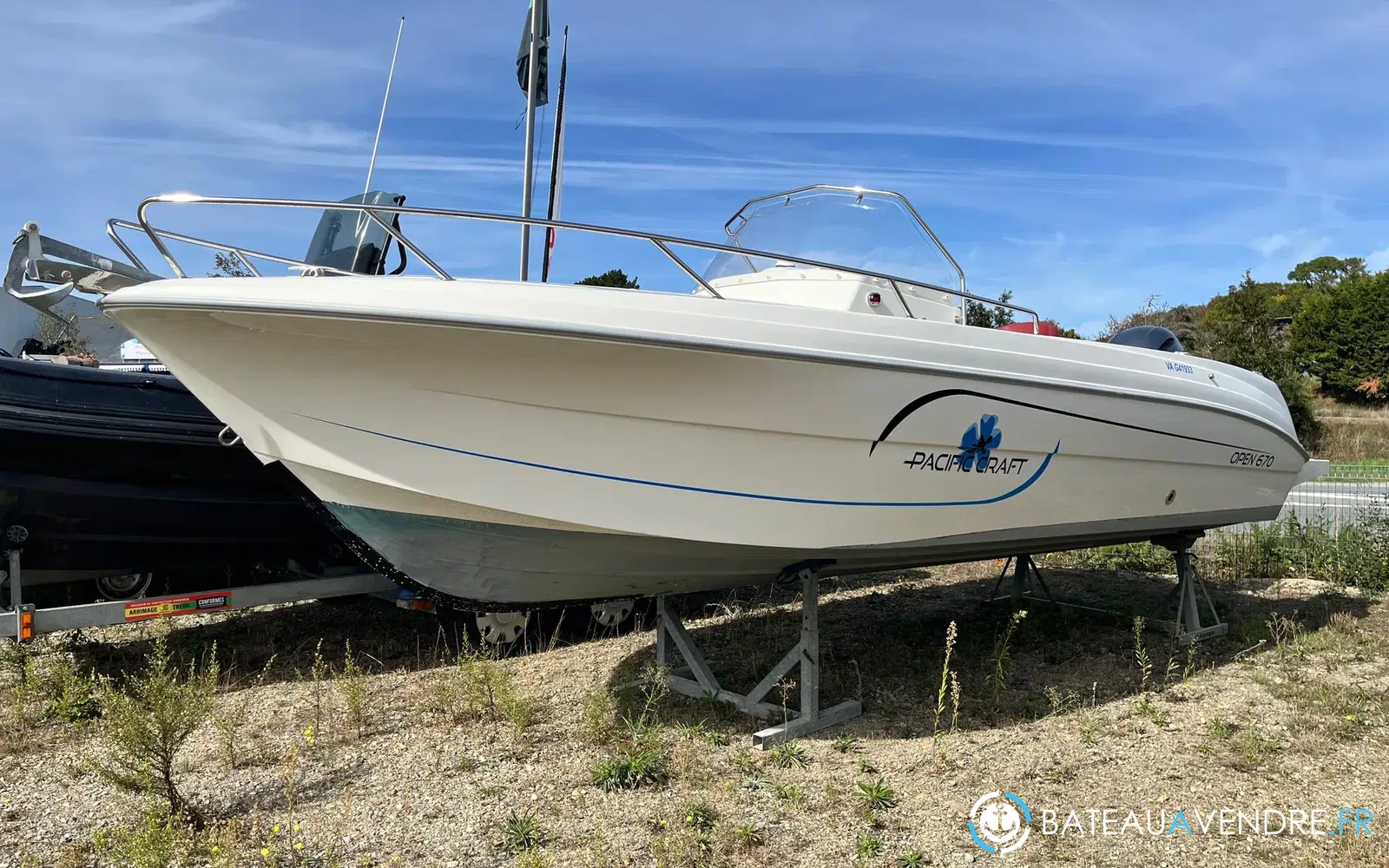 slider 0 Pacific Craft 670 Open