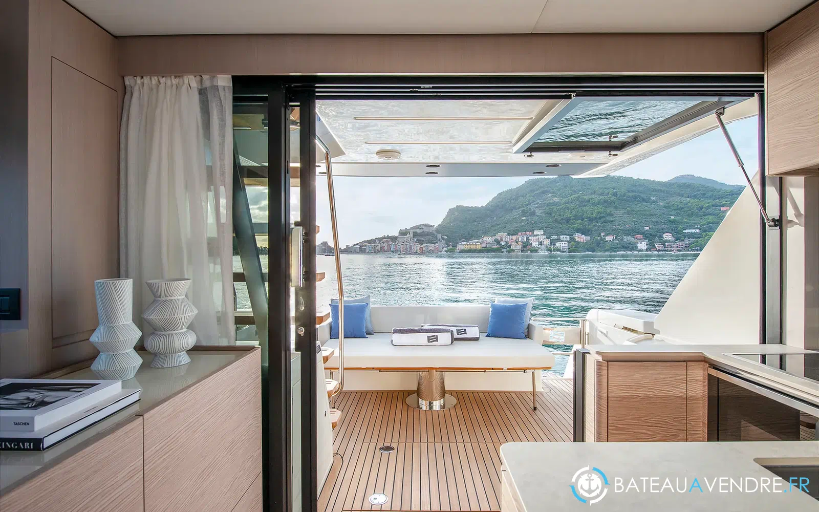 slider 10 Ferretti 500