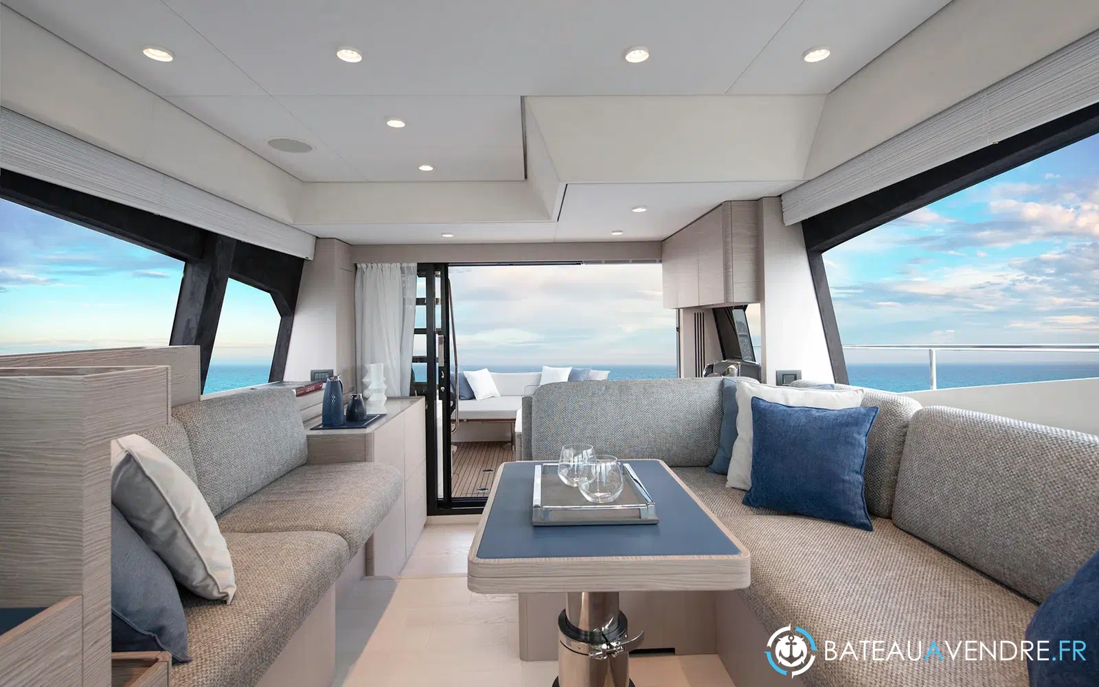 slider 11 Ferretti 500