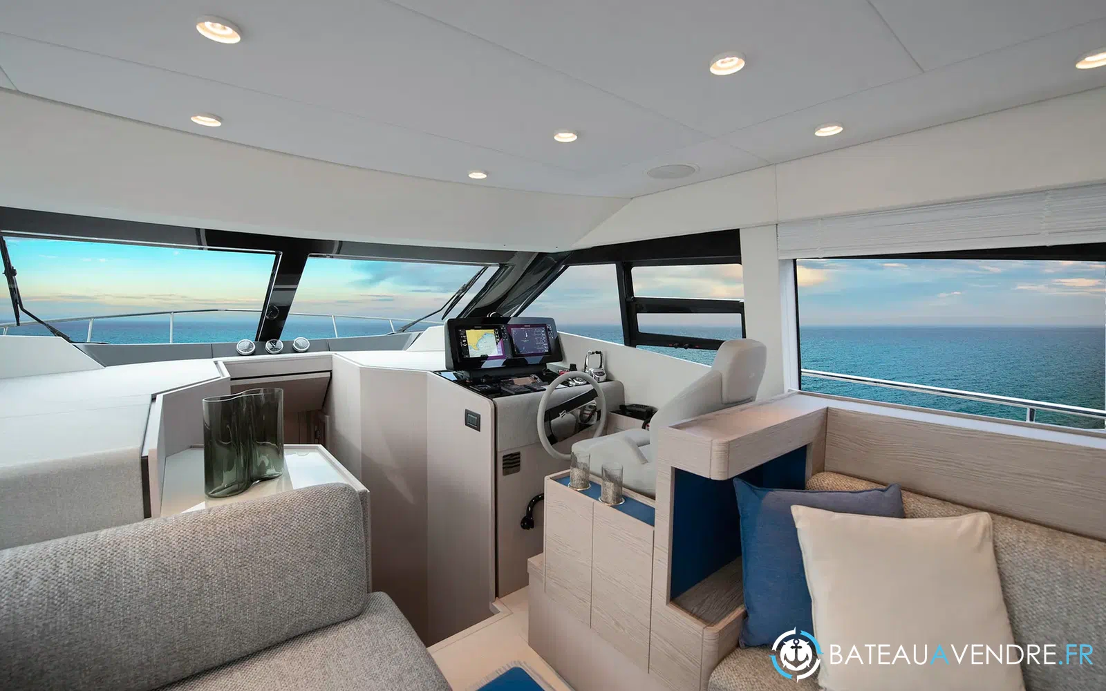 slider 13 Ferretti 500