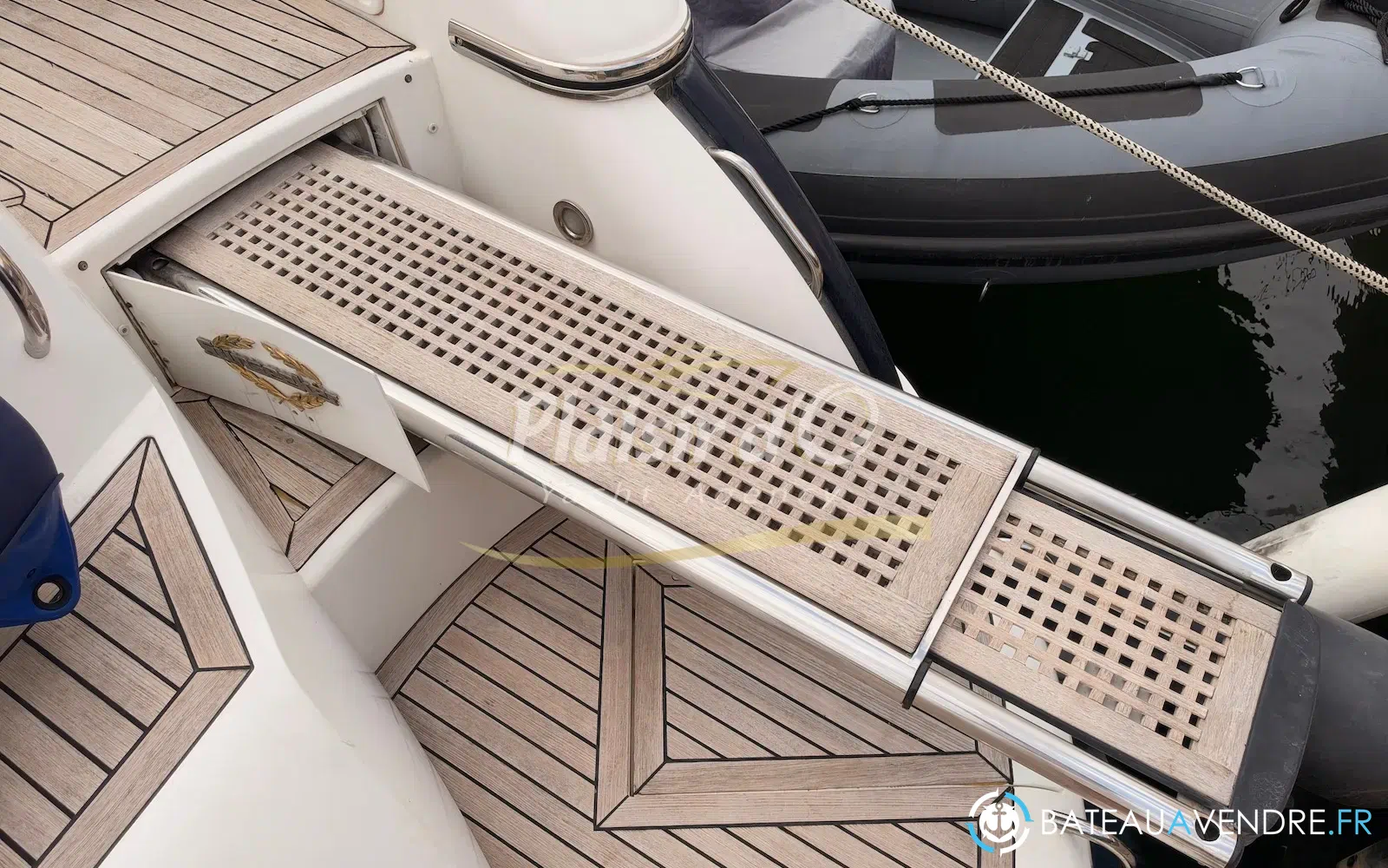slider 17 Sunseeker Camargue 50
