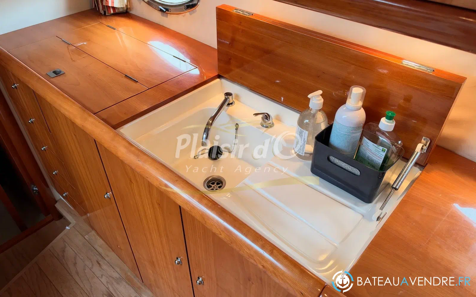 slider 31 Sunseeker Camargue 50