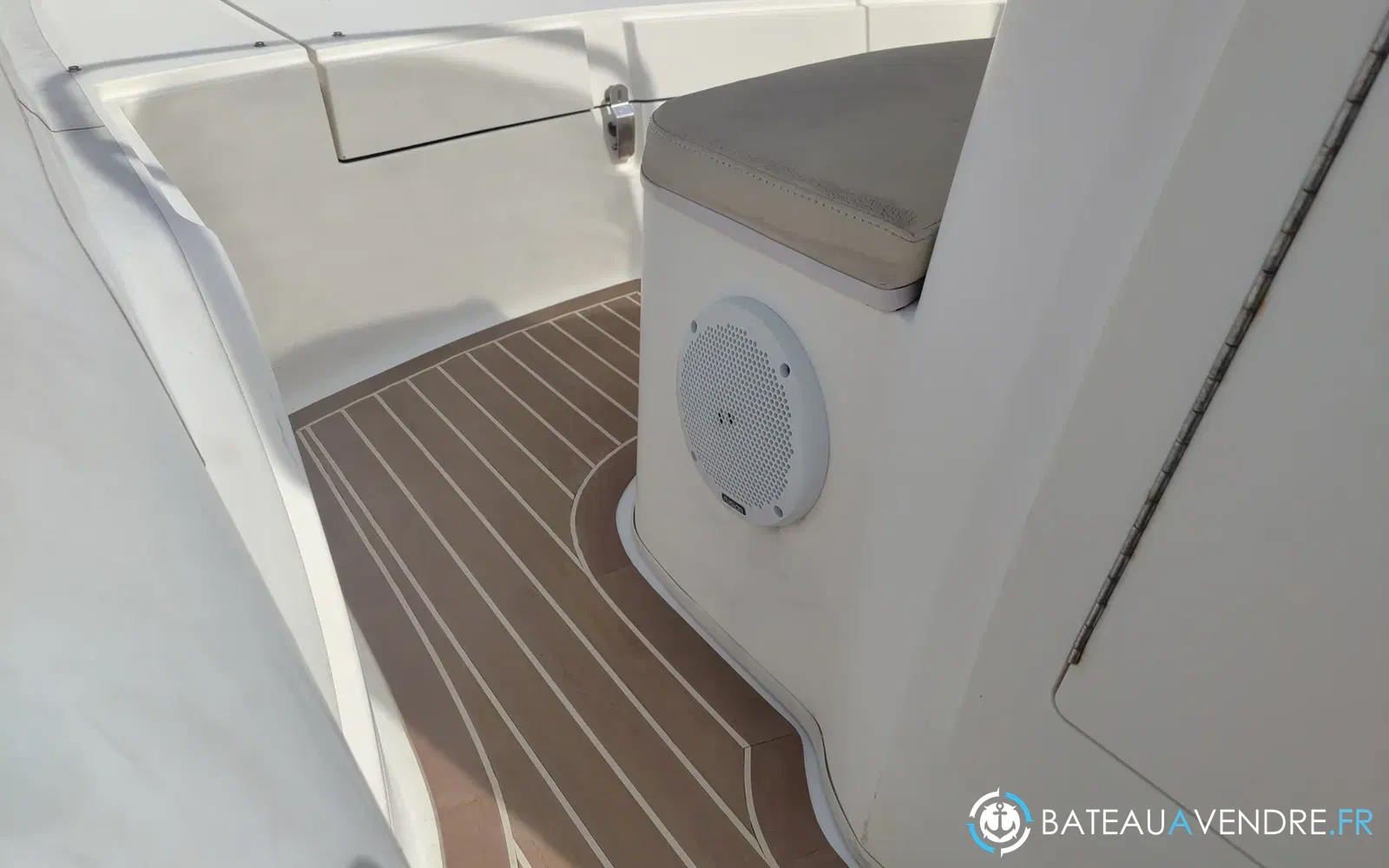 slider 10 Capelli Tempest 700 Sun