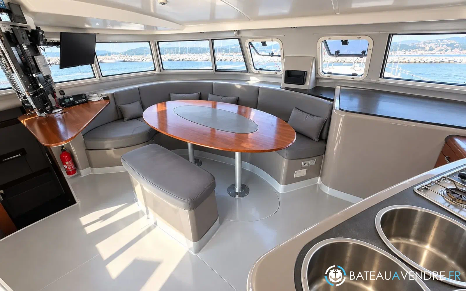 slider 22 Fountaine Pajot Venezia 42