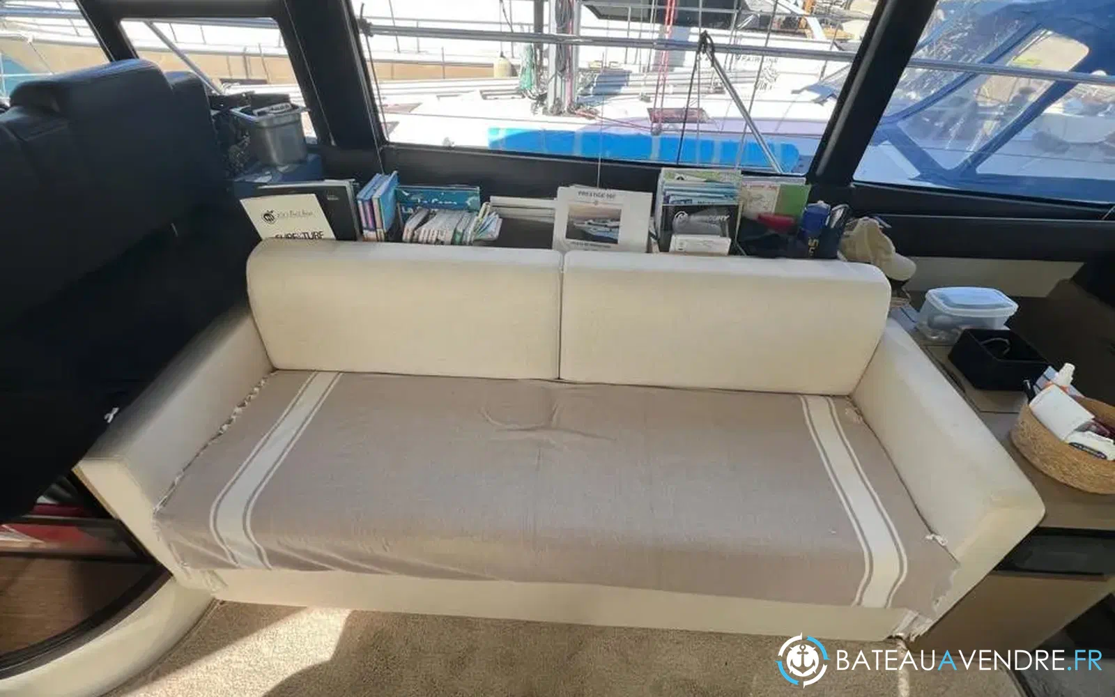 slider 15 Prestige Yachts 560 S