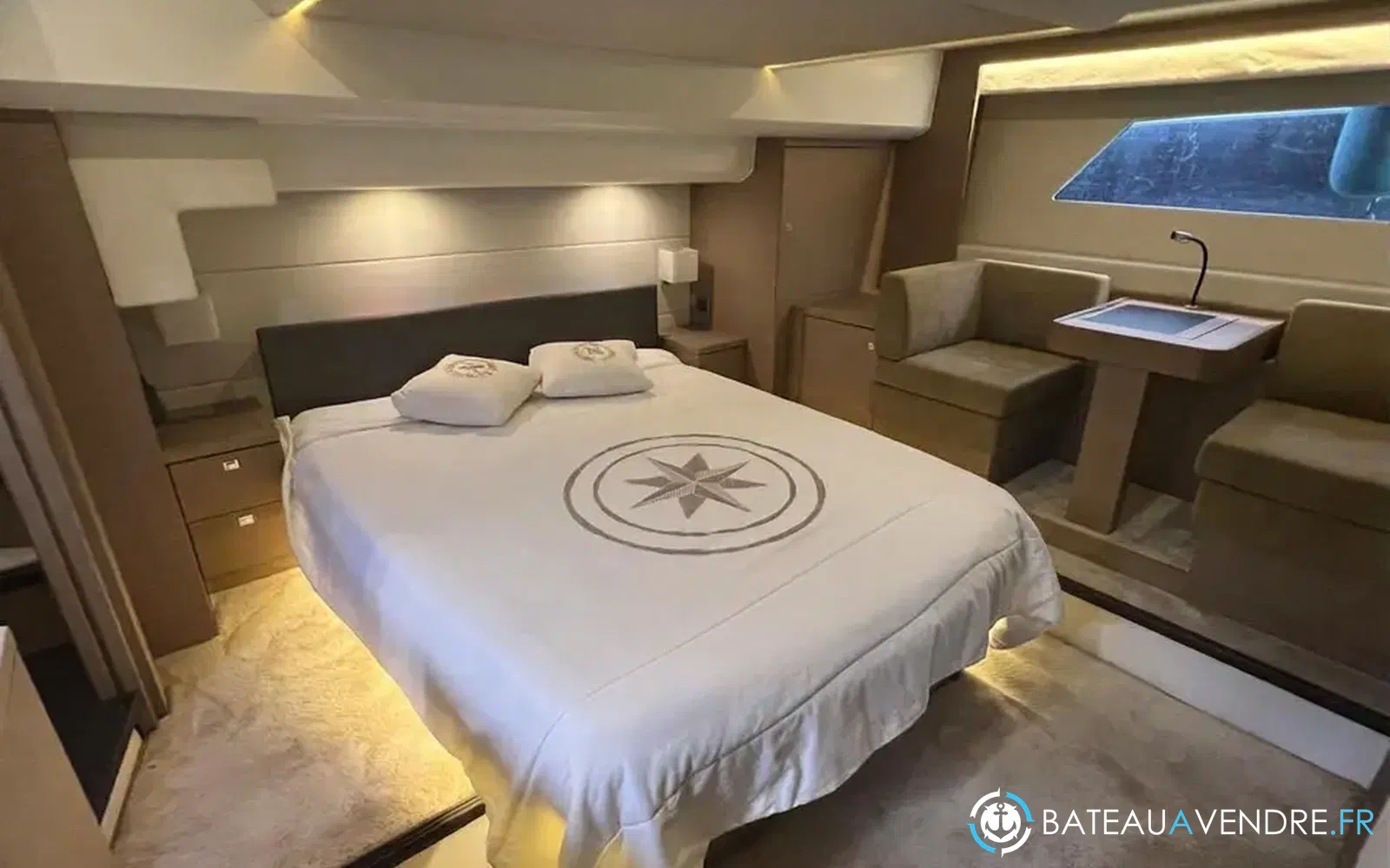 slider 16 Prestige Yachts 560 S