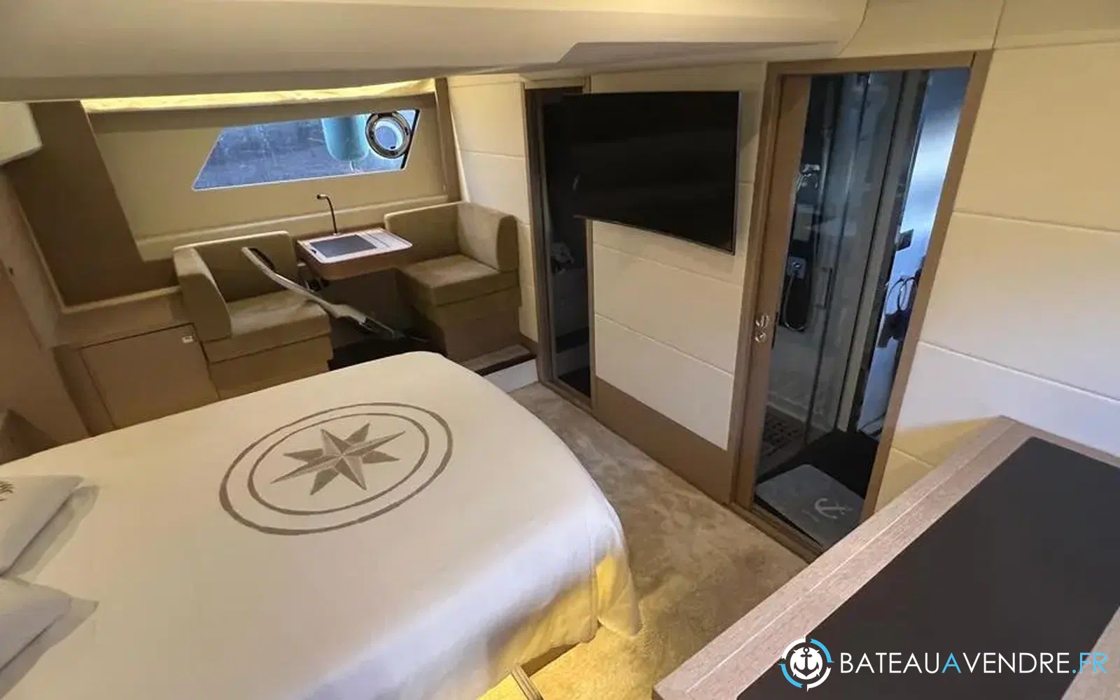slider 17 Prestige Yachts 560 S