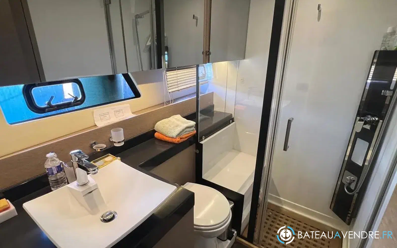 slider 22 Prestige Yachts 560 S
