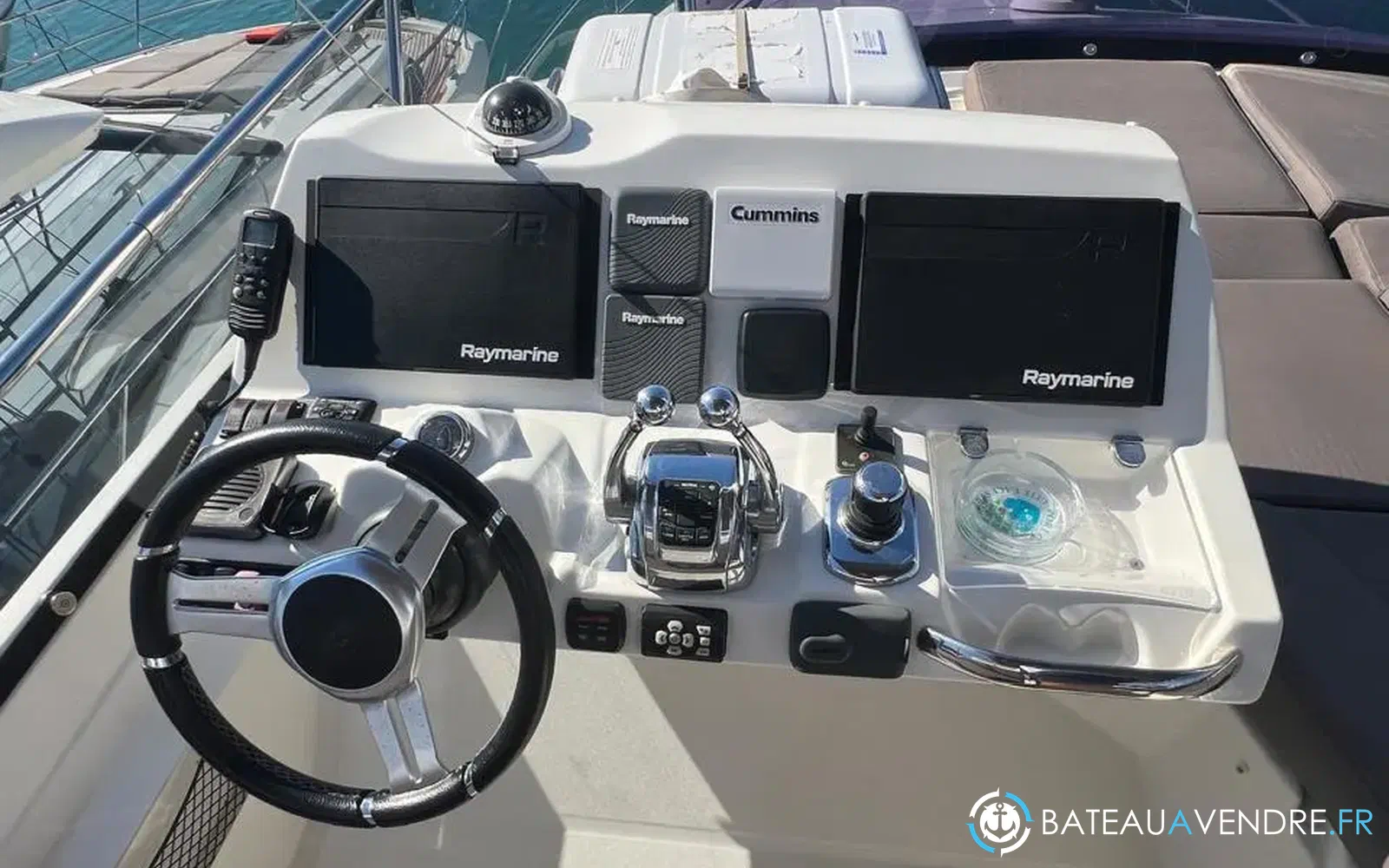 slider 5 Prestige Yachts 560 S