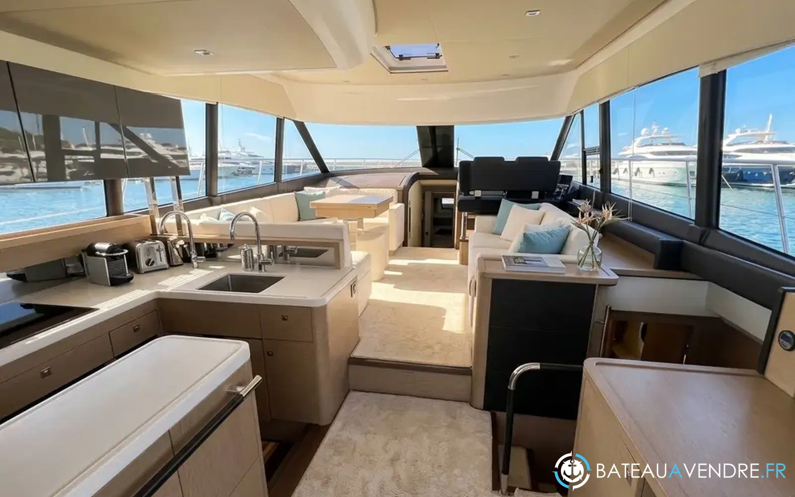 slider 8 Prestige Yachts 560 S