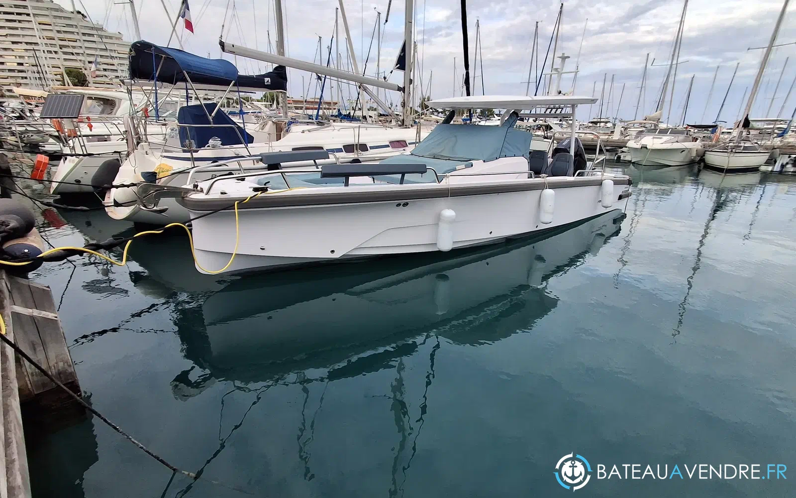 slider 0 Axopar 29 Sun Top