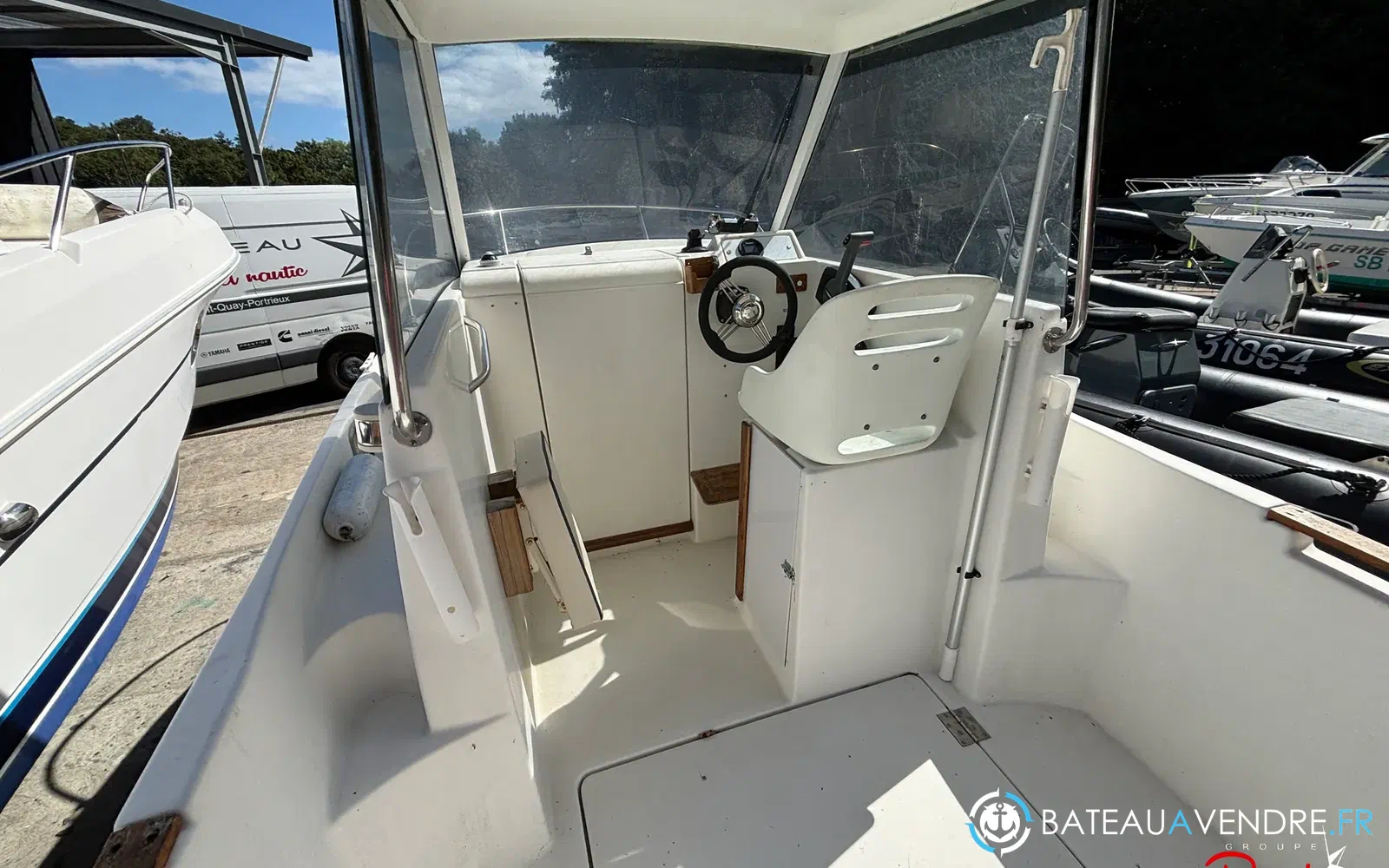 slider 9 Beneteau Antares 500 Calanque