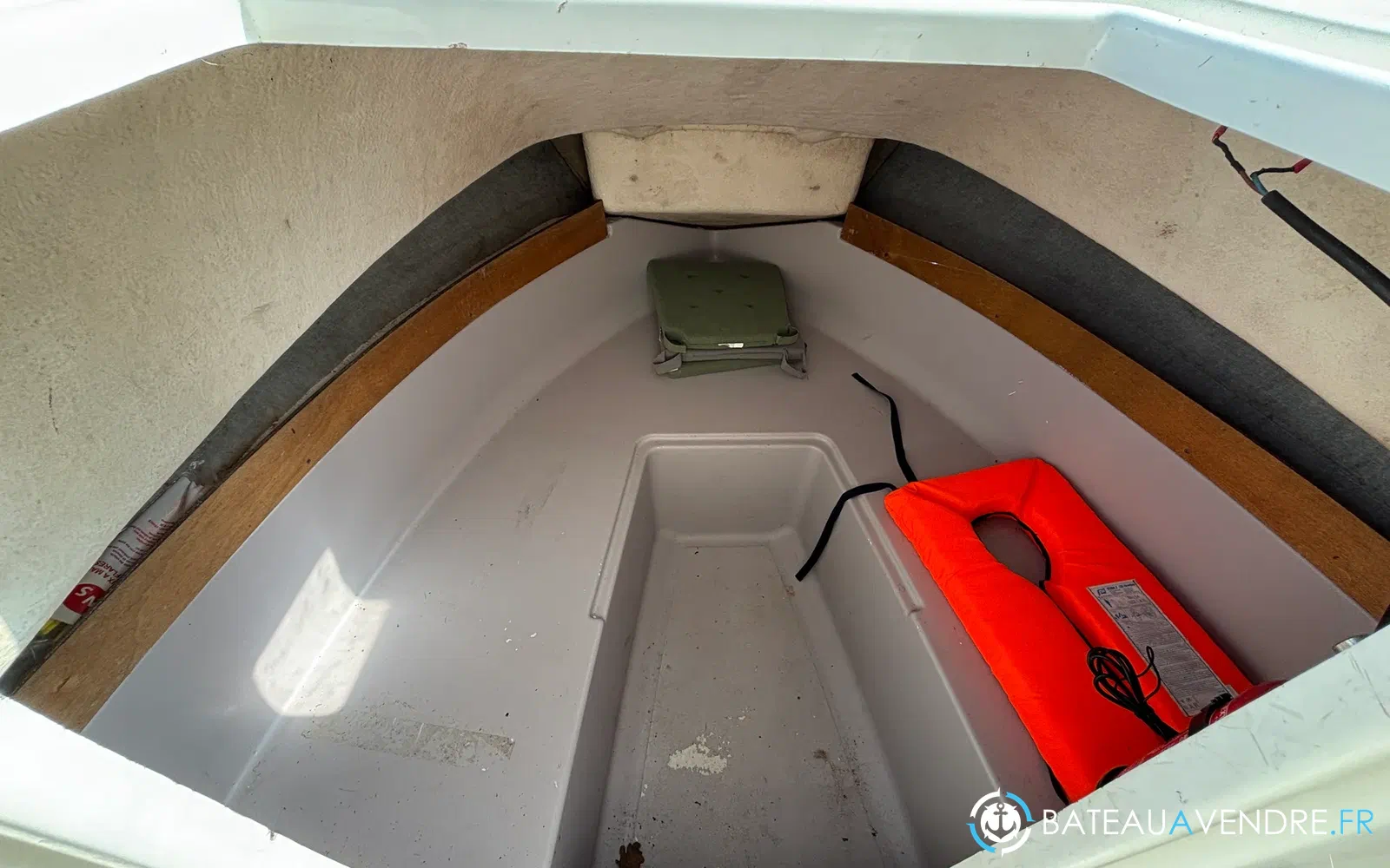 slider 13 Beneteau Antares 500 Calanque