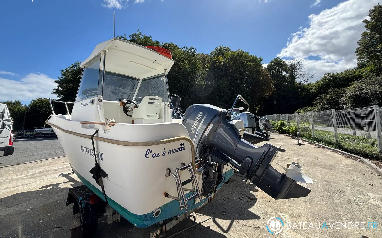slider 4 Beneteau Antares 500 Calanque