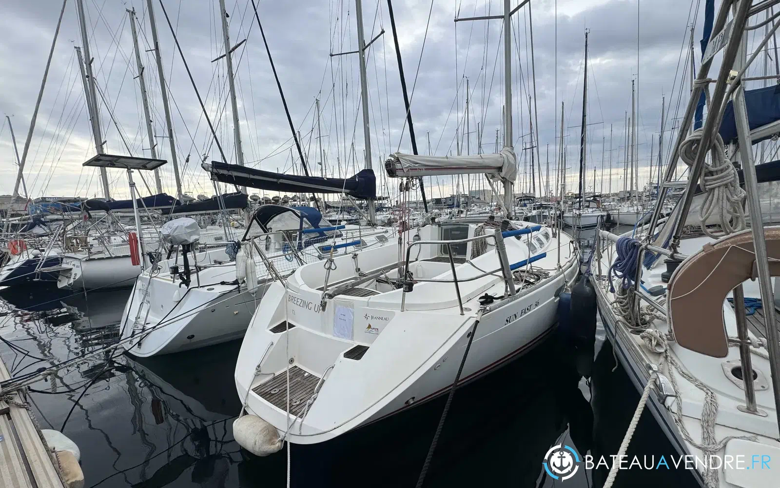 slider 0 Jeanneau Sun Fast 36