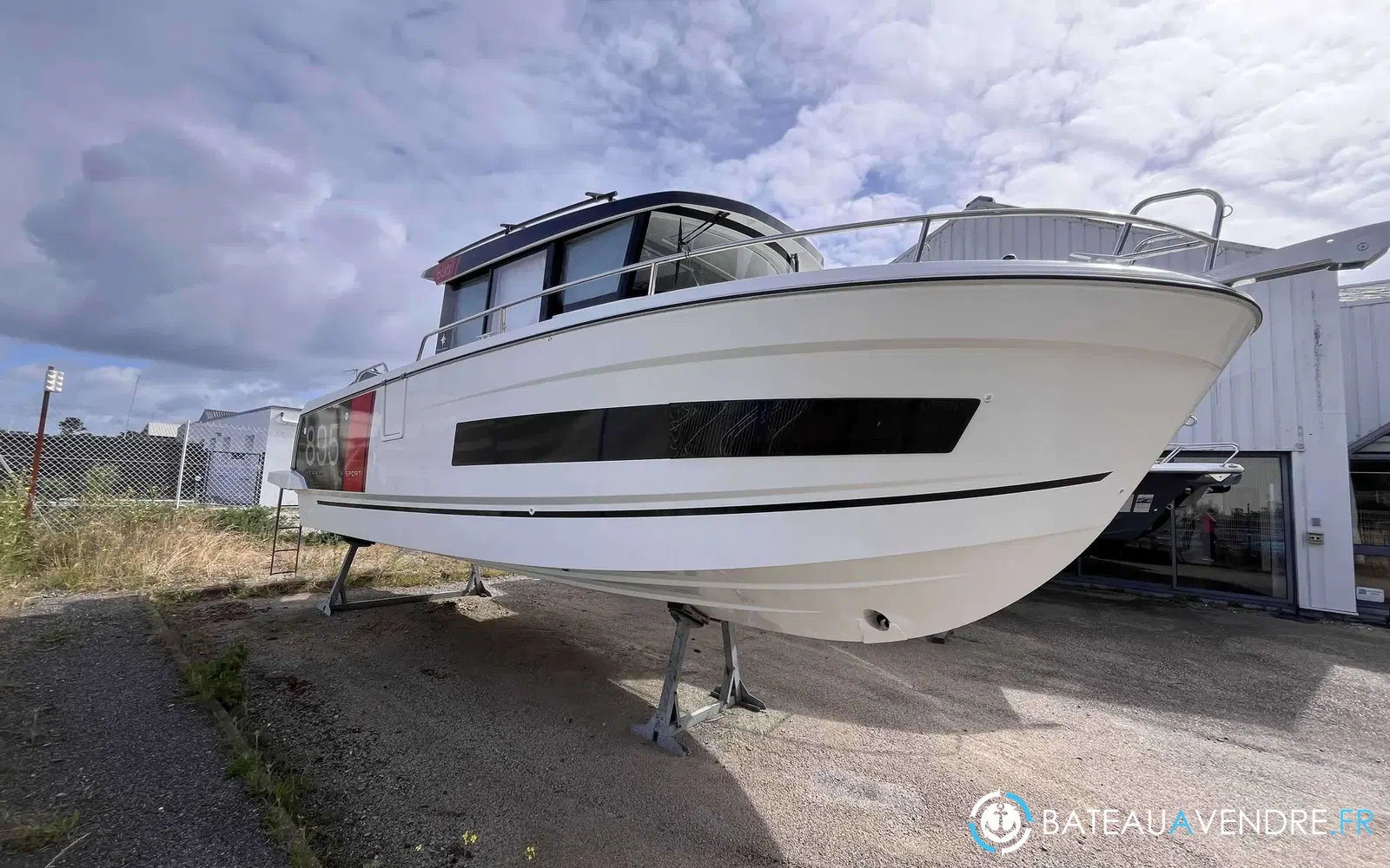 slider 0 Jeanneau Merry Fisher 895 Sport