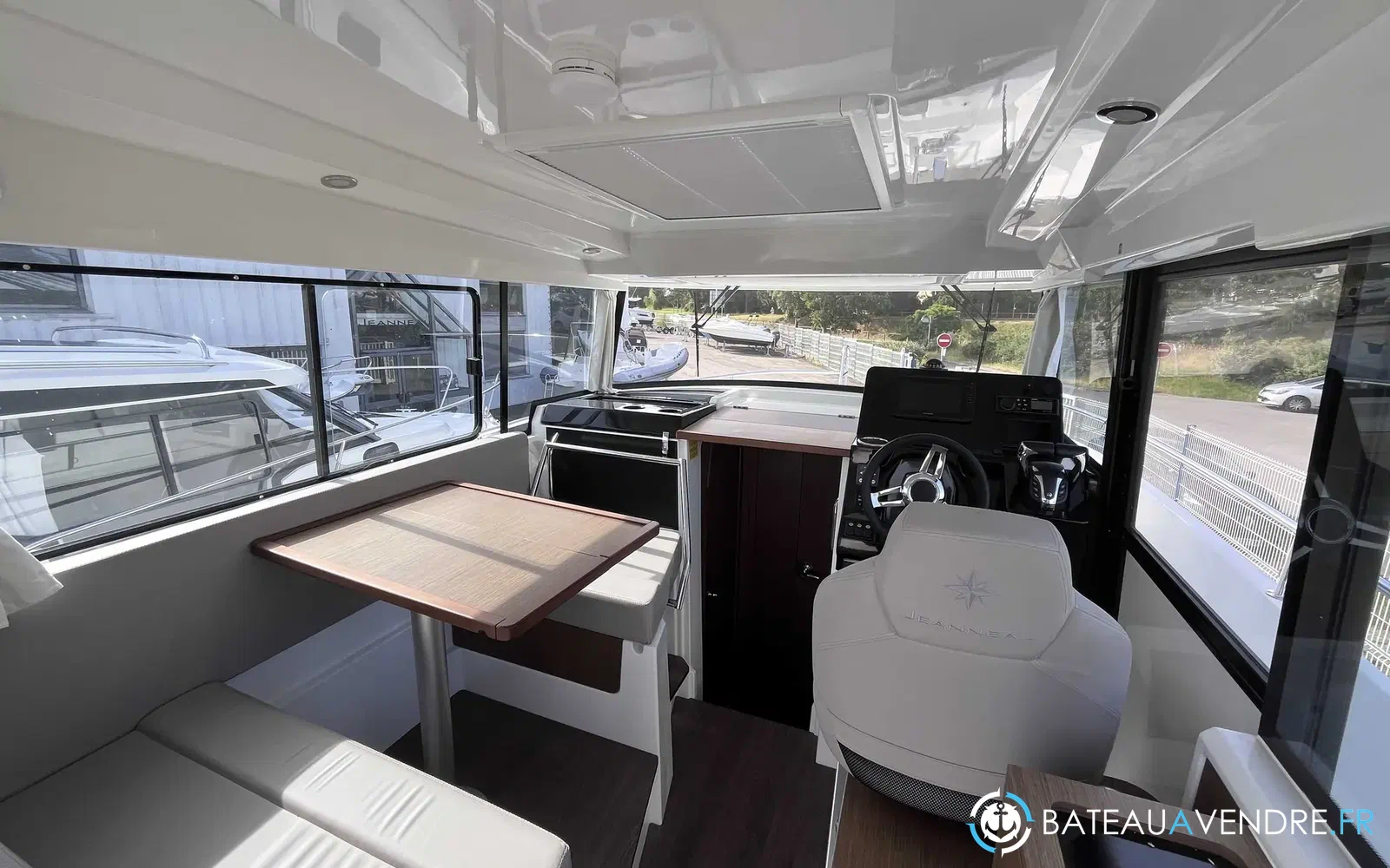 slider 2 Jeanneau Merry Fisher 895 Sport